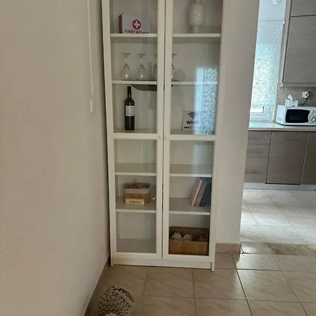 Nikis Villa Vrasná