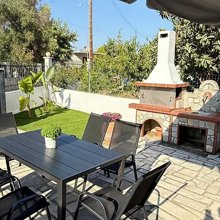 Nikis Villa *